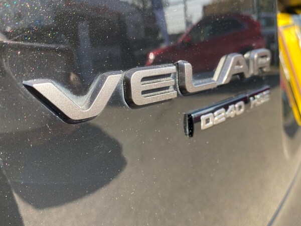 Used Land Rover Range Rover Velar 2017 for sale - 70769754: Photo 17