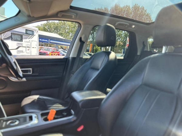 Used Land Rover Discovery Sport 2017 for sale - 74517208: Photo 31
