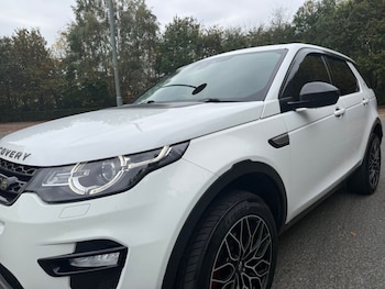 Used Land Rover Discovery Sport 2017 for sale - 76163466: Photo