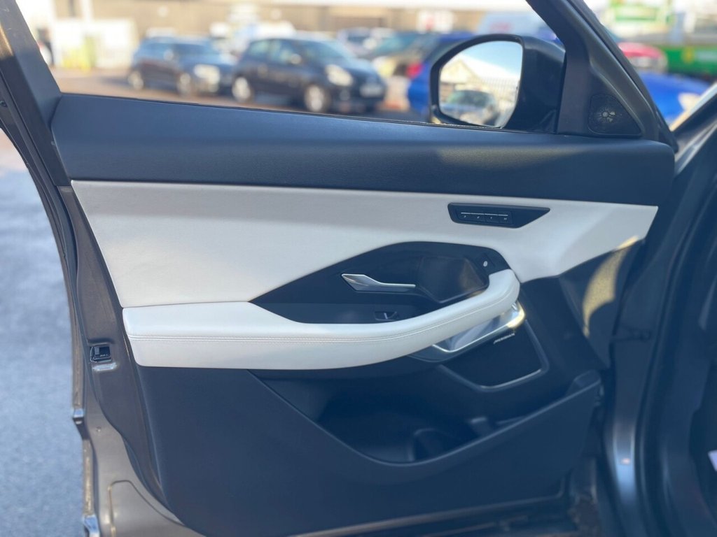 Used Jaguar E-Pace 2018 for sale - 77161710: Photo 32