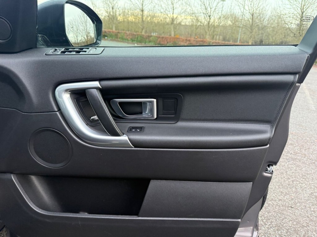 Used Land Rover Discovery Sport 2017 for sale - 76048015: Photo 19