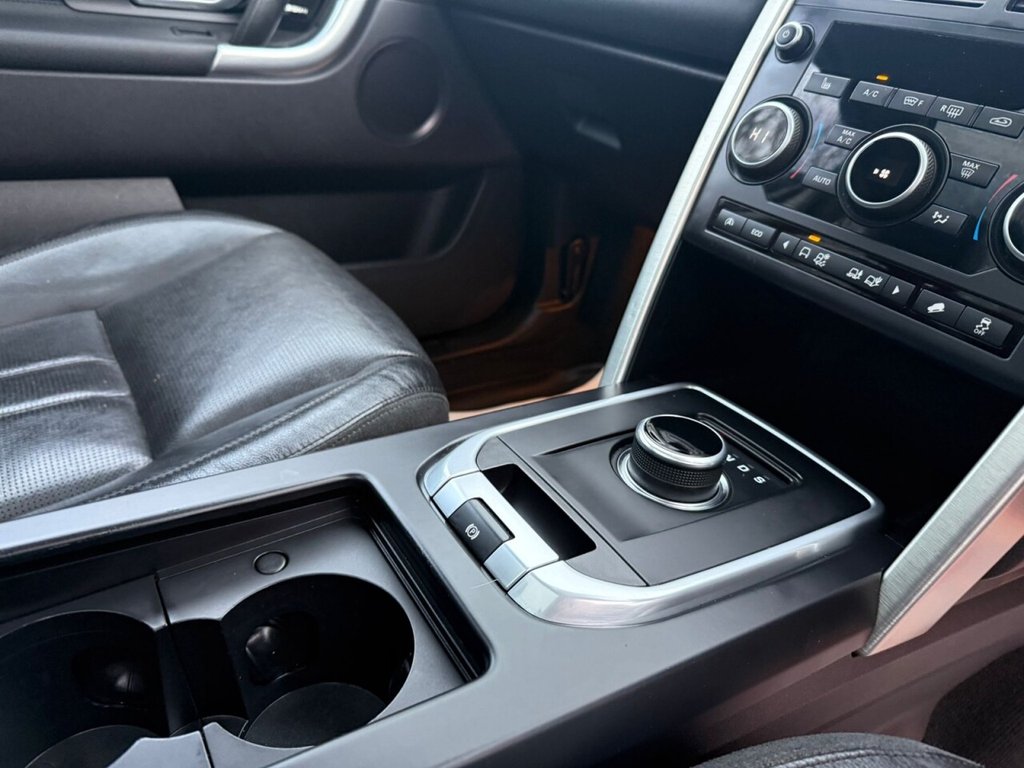 Used Land Rover Discovery Sport 2017 for sale - 76048015: Photo 26