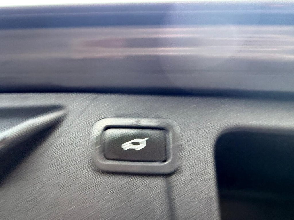 Used Land Rover Discovery Sport 2017 for sale - 76048015: Photo 45