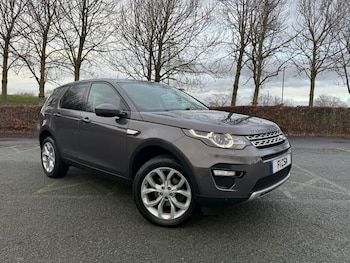 Used Land Rover Discovery Sport 2017 for sale - 76048015: Photo