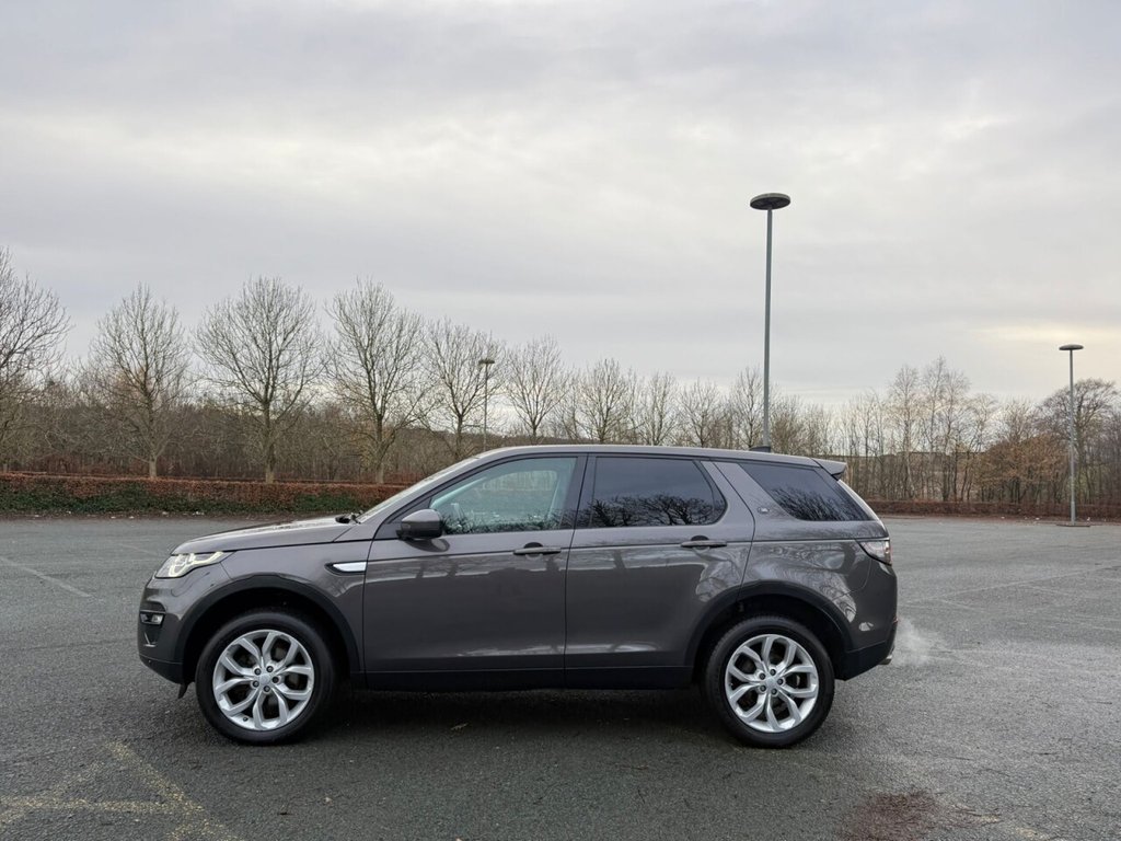 Used Land Rover Discovery Sport 2017 for sale - 76048015: Photo 5