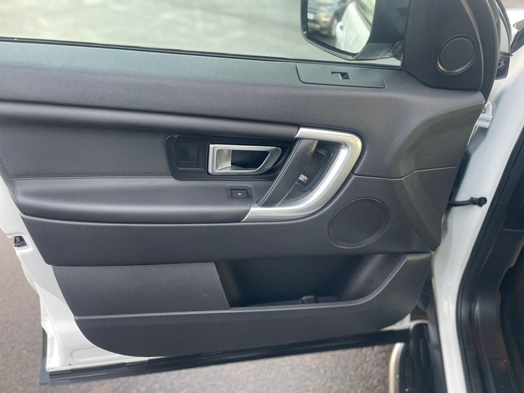 Used Land Rover Discovery Sport 2017 for sale - 76867855: Photo 32