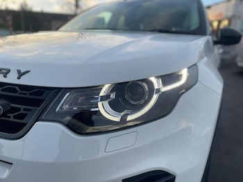 Used Land Rover Discovery Sport 2017 for sale - 76867855: Photo