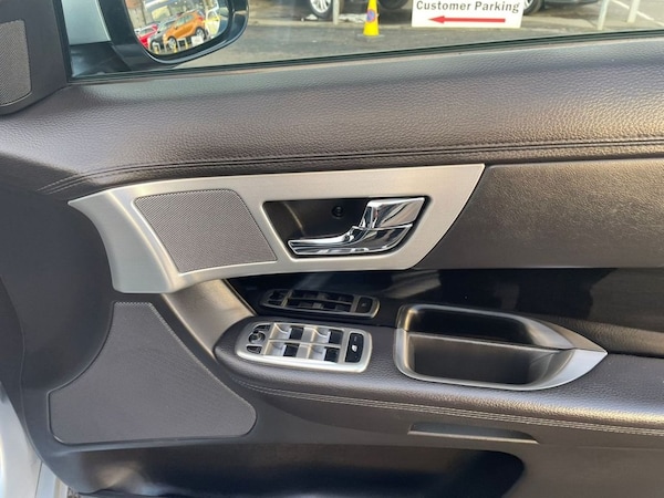 Used Jaguar XF 2014 for sale - 69945781: Photo 16