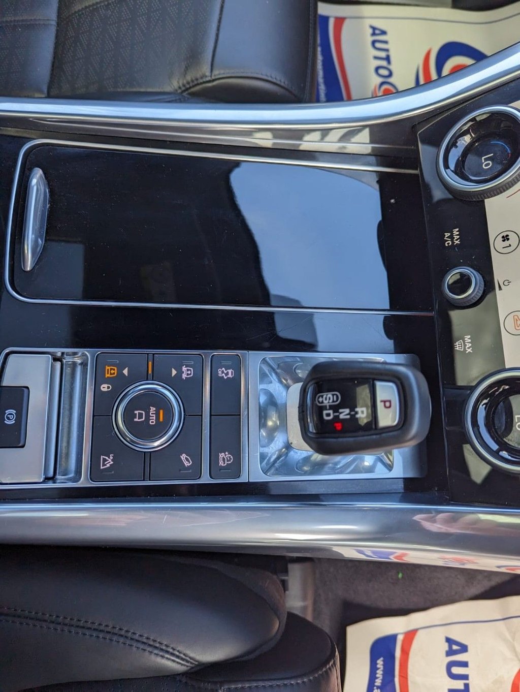 Vehicle 29