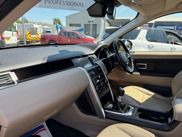Used Land Rover Discovery Sport 2017 for sale - 74953801: Photo 37