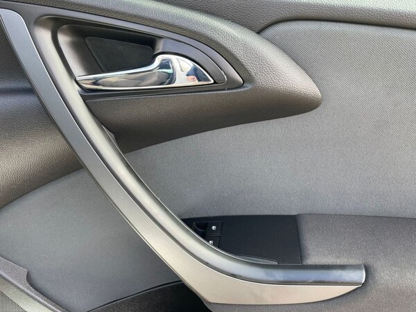 Used Vauxhall Astra GTC 2015 for sale - 69945784: Photo 13