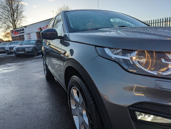 Used Land Rover Discovery Sport 2017 for sale - 65816677: Photo 11