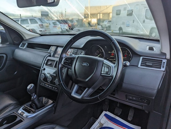 Used Land Rover Discovery Sport 2017 for sale - 65816677: Photo 19