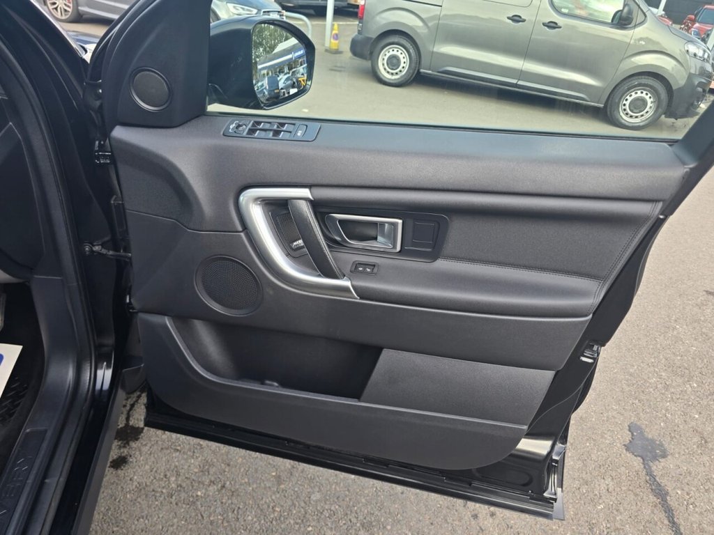 Used Land Rover Discovery Sport 2016 for sale - 75777423: Photo 22