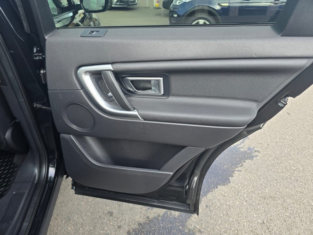 Used Land Rover Discovery Sport 2016 for sale - 75777423: Photo 27