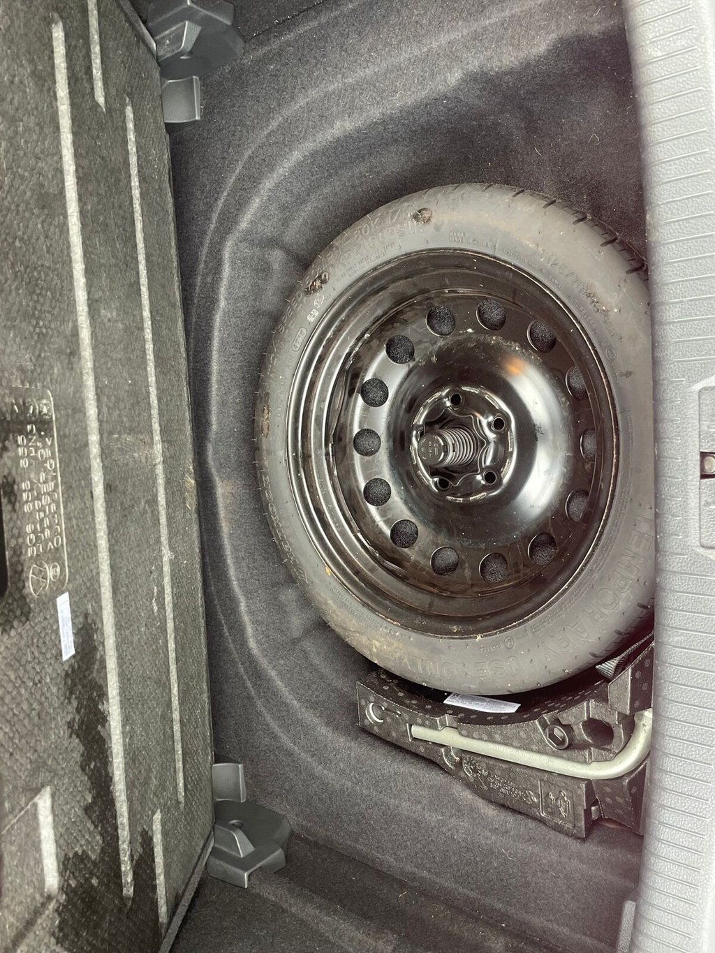 Used Volkswagen Golf 2019 for sale - 77227574: Photo 32