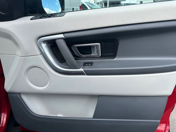Used Land Rover Discovery Sport 2016 for sale - 71148066: Photo 13
