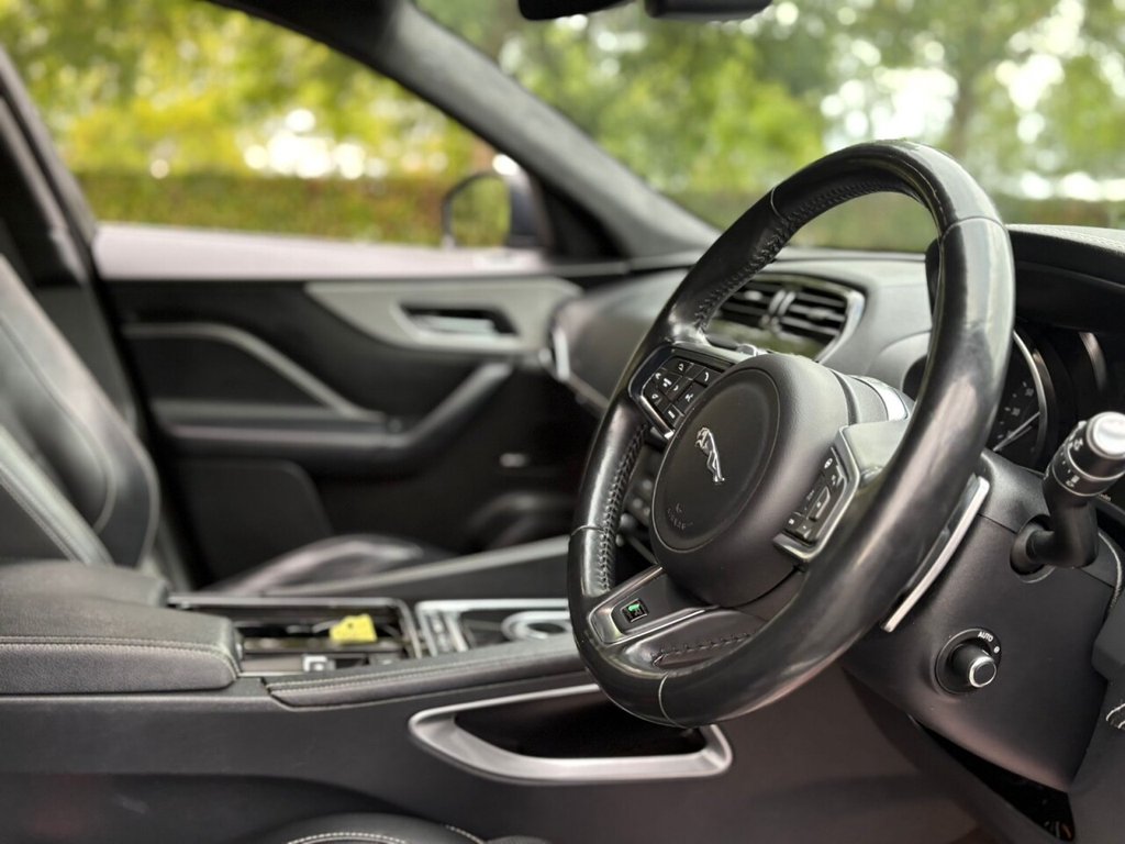 Used Jaguar F-Pace 2018 for sale - 76047988: Photo 26