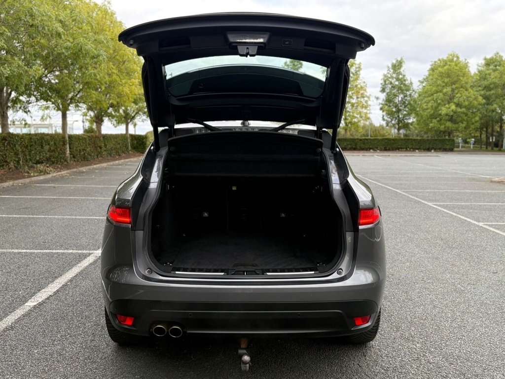 Used Jaguar F-Pace 2018 for sale - 76047988: Photo 35
