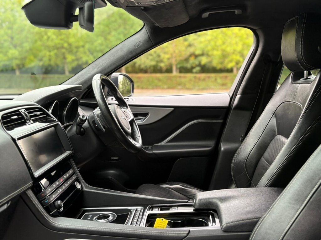 Used Jaguar F-Pace 2018 for sale - 76047988: Photo 44