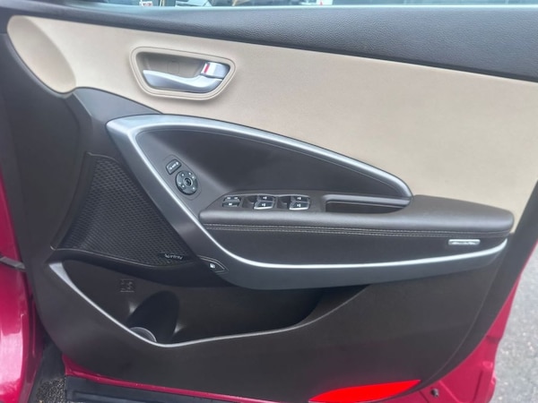 Used Hyundai Santa Fe 2017 for sale - 68341014: Photo 16