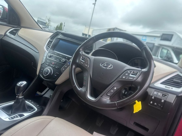 Used Hyundai Santa Fe 2017 for sale - 68341014: Photo 17