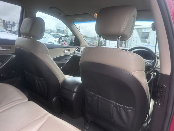 Used Hyundai Santa Fe 2017 for sale - 68341014: Photo 31