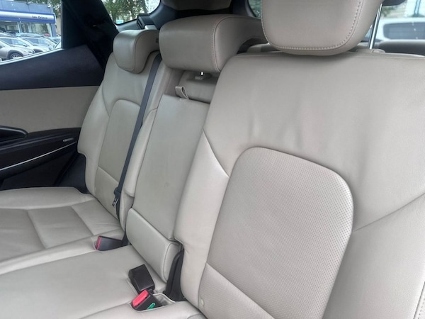 Used Hyundai Santa Fe 2017 for sale - 68341014: Photo 35