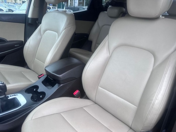 Used Hyundai Santa Fe 2017 for sale - 68341014: Photo 39