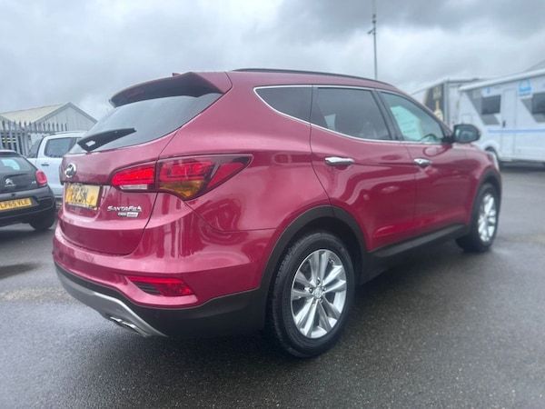 Used Hyundai Santa Fe 2017 for sale - 68341014: Photo 5