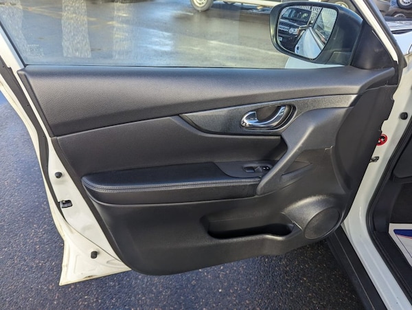 Used Nissan X-Trail 2015 for sale - 69217803: Photo 35