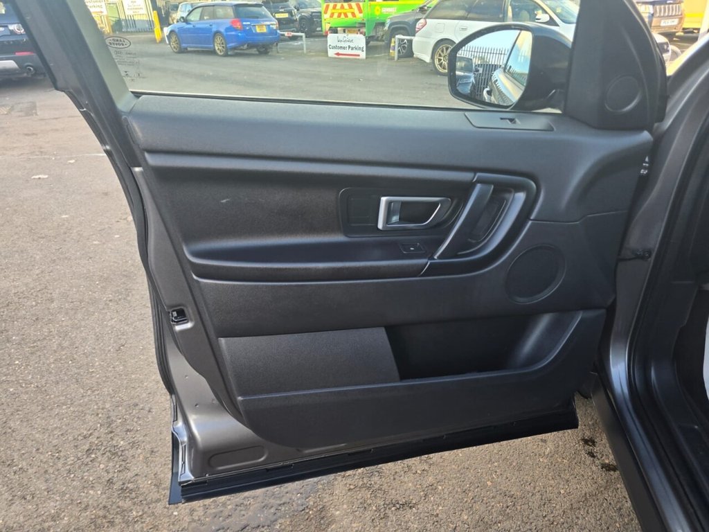 Used Land Rover Discovery Sport 2017 for sale - 76304165: Photo 36