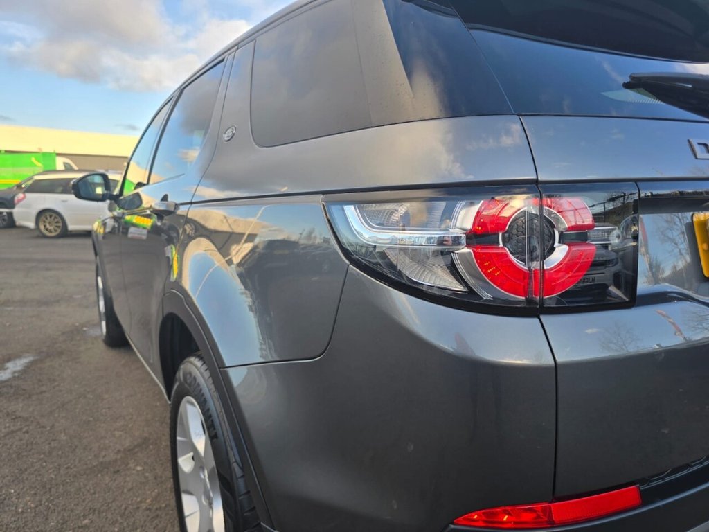 Used Land Rover Discovery Sport 2017 for sale - 76304165: Photo 7