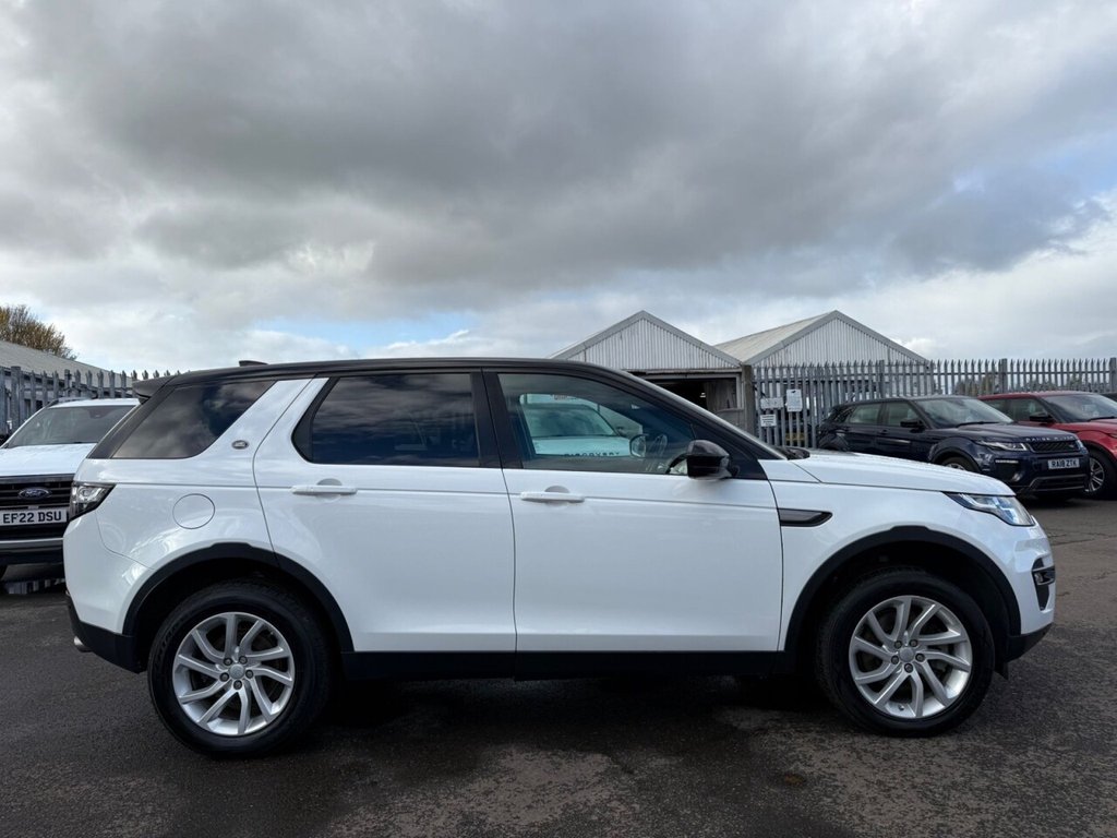 Used Land Rover Discovery Sport 2016 for sale - 76048170: Photo 4