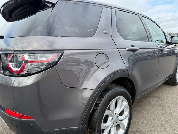 Used Land Rover Discovery Sport 2016 for sale - 73953588: Photo 11