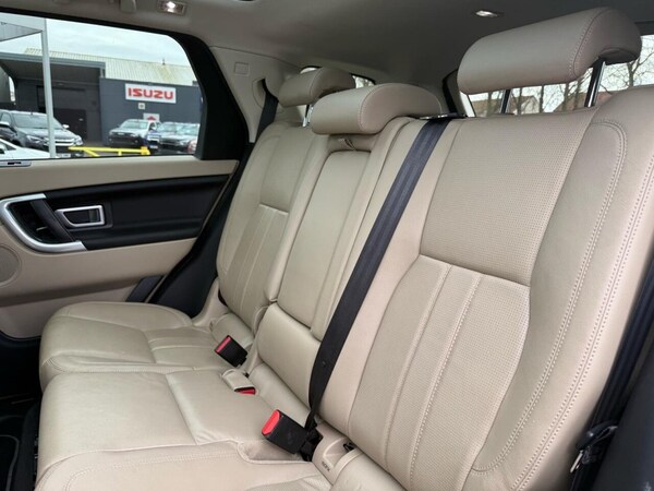 Used Land Rover Discovery Sport 2016 for sale - 73953588: Photo 31