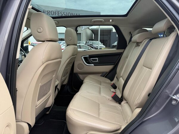 Used Land Rover Discovery Sport 2016 for sale - 73953588: Photo 32