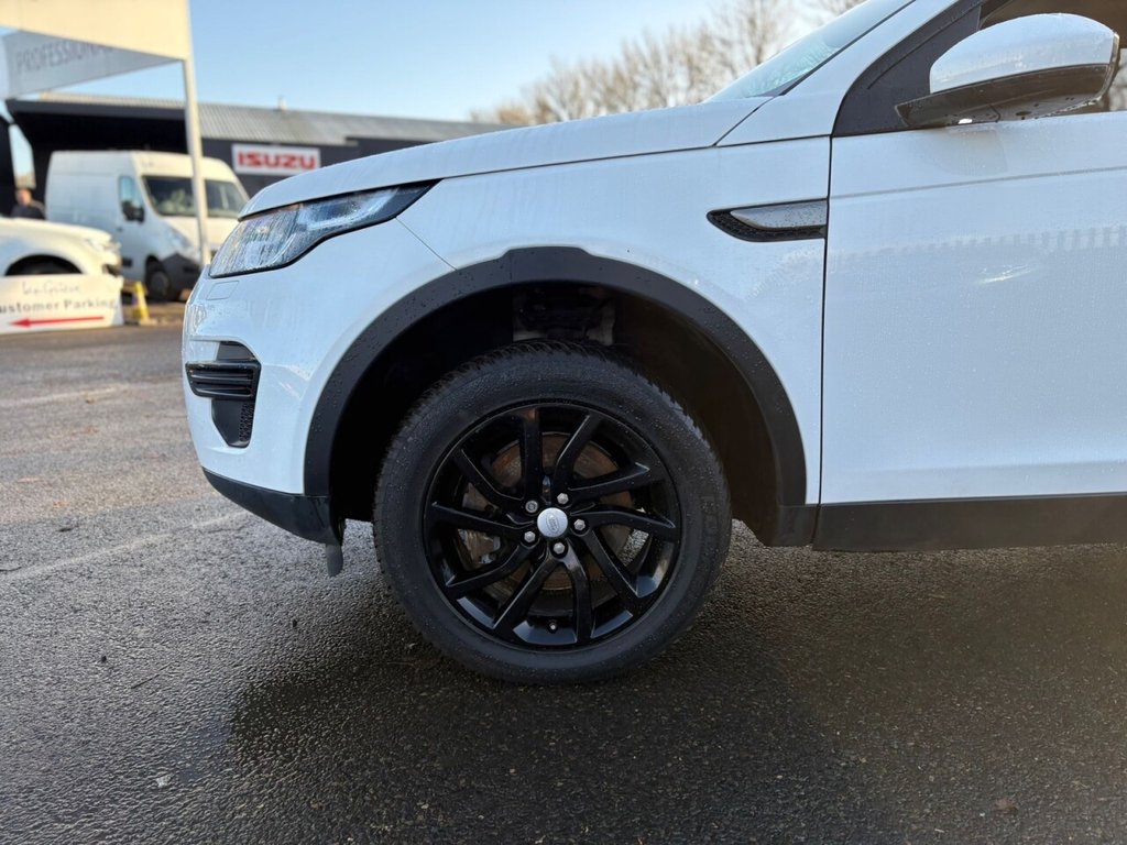 Used Land Rover Discovery Sport 2017 for sale - 76203202: Photo 12