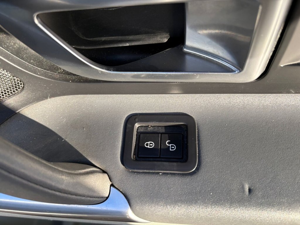 Used Land Rover Discovery Sport 2017 for sale - 76203202: Photo 30