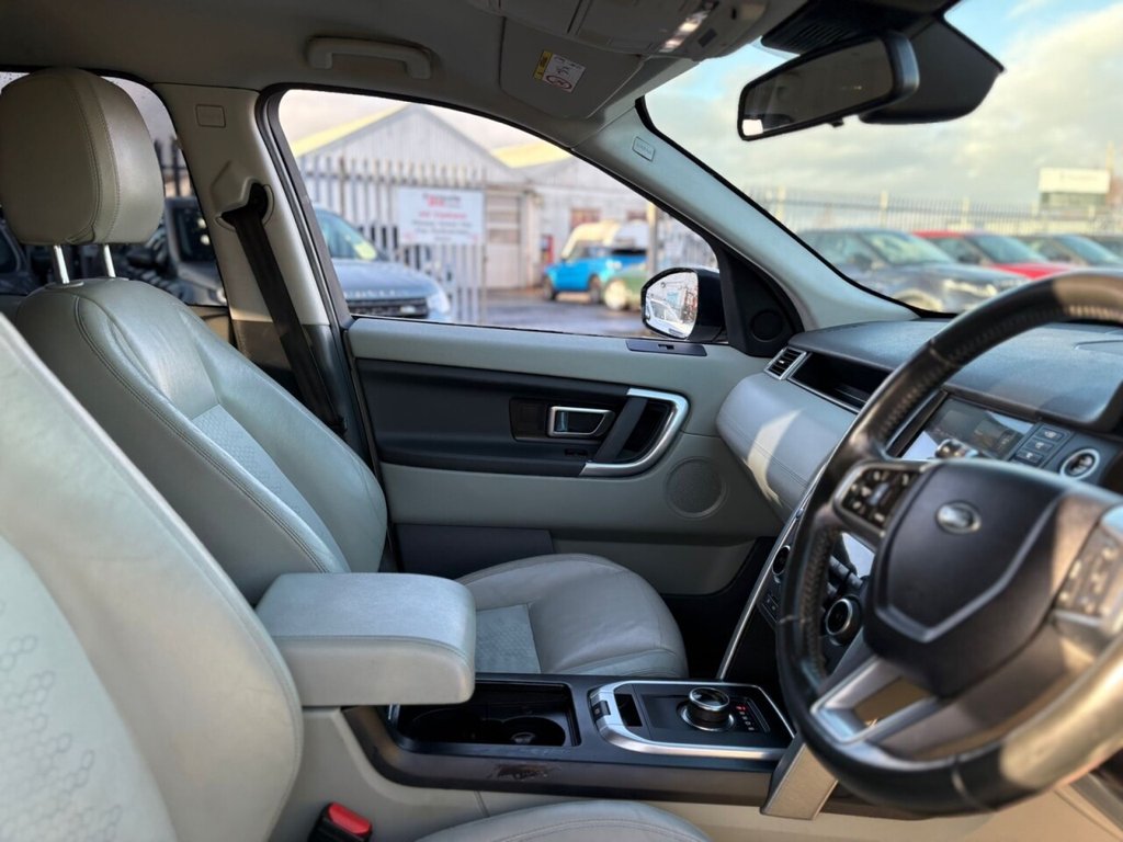 Used Land Rover Discovery Sport 2017 for sale - 76203202: Photo 33