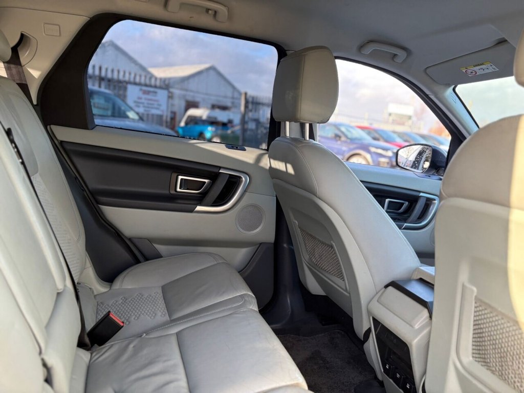 Used Land Rover Discovery Sport 2017 for sale - 76203202: Photo 42