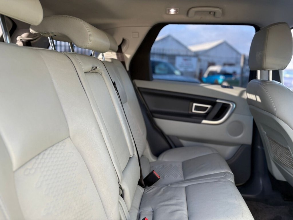 Used Land Rover Discovery Sport 2017 for sale - 76203202: Photo 43