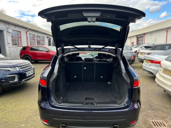 Used Jaguar F-Pace 2018 for sale - 74125846: Photo 12