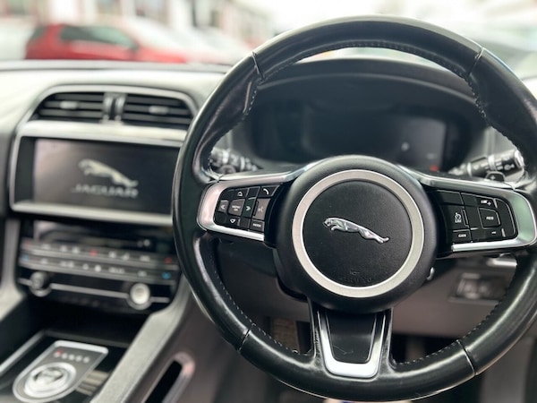 Used Jaguar F-Pace 2018 for sale - 74125846: Photo 22