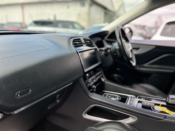 Used Jaguar F-Pace 2018 for sale - 74125846: Photo 29