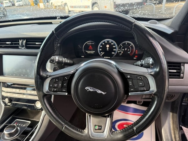 Used Jaguar XF 2016 for sale - 72323411: Photo 21