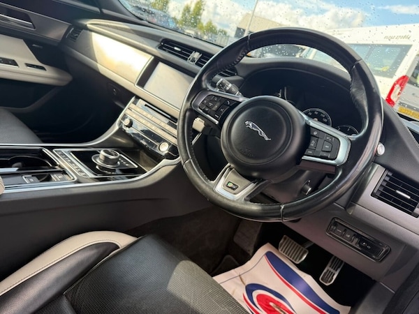 Used Jaguar XF 2016 for sale - 72323411: Photo 22