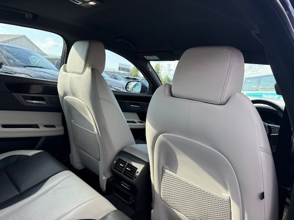 Used Jaguar XF 2016 for sale - 72323411: Photo 36