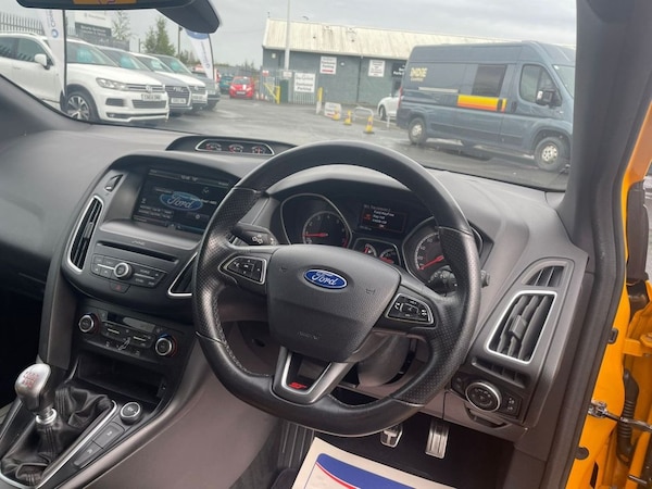 Used Ford Focus 2015 for sale - 63775520: Photo 18