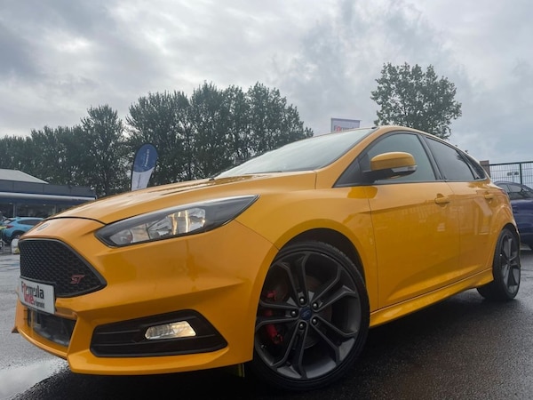 Used Ford Focus 2015 for sale - 63775520: Photo 1